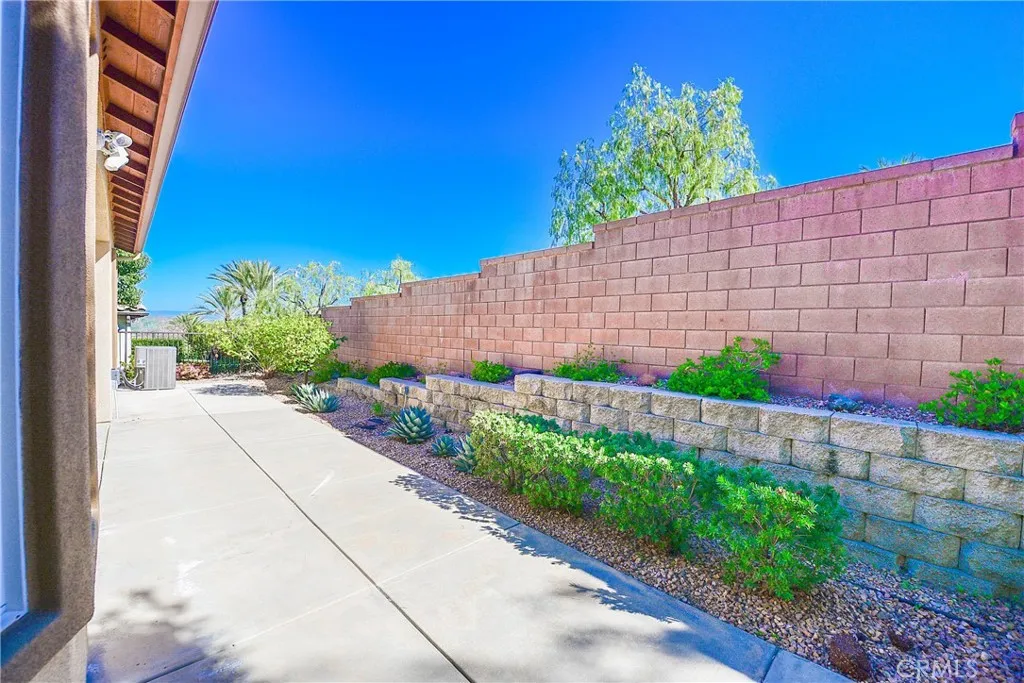 24112 Augusta, Corona, California 92883 home-pic-29