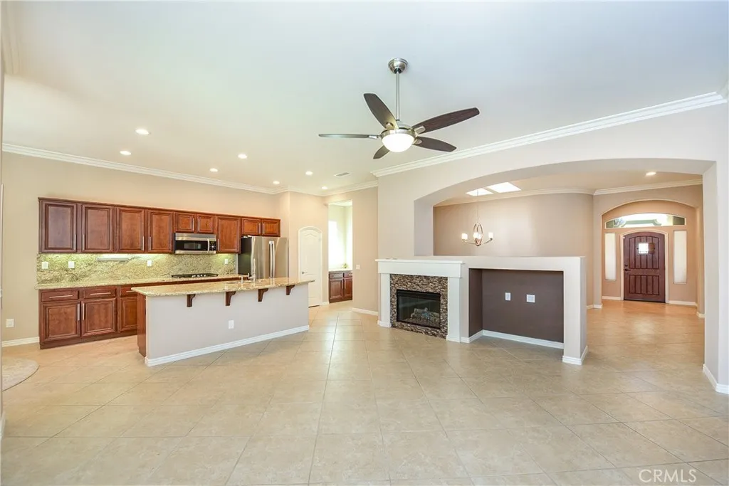 24112 Augusta, Corona, California 92883 home-pic-7