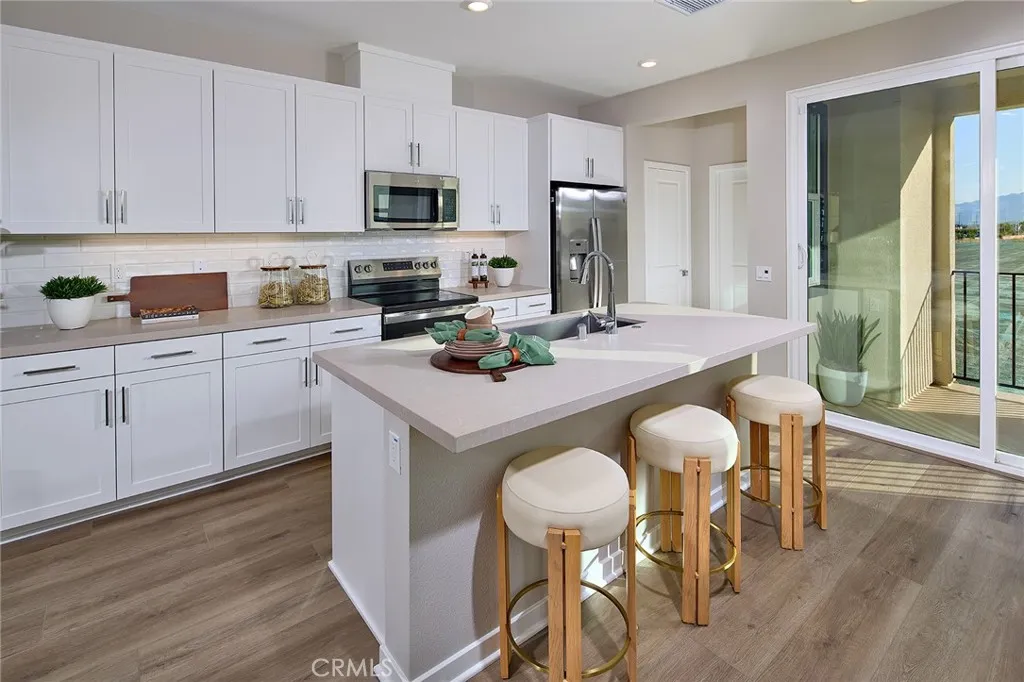 12720 Hampton Avenue, Eastvale, California 92880 home-pic-5