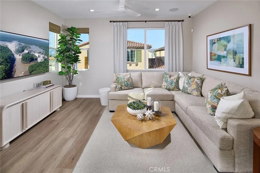 12720 Hampton Avenue, Eastvale, California 92880 home-pic-4
