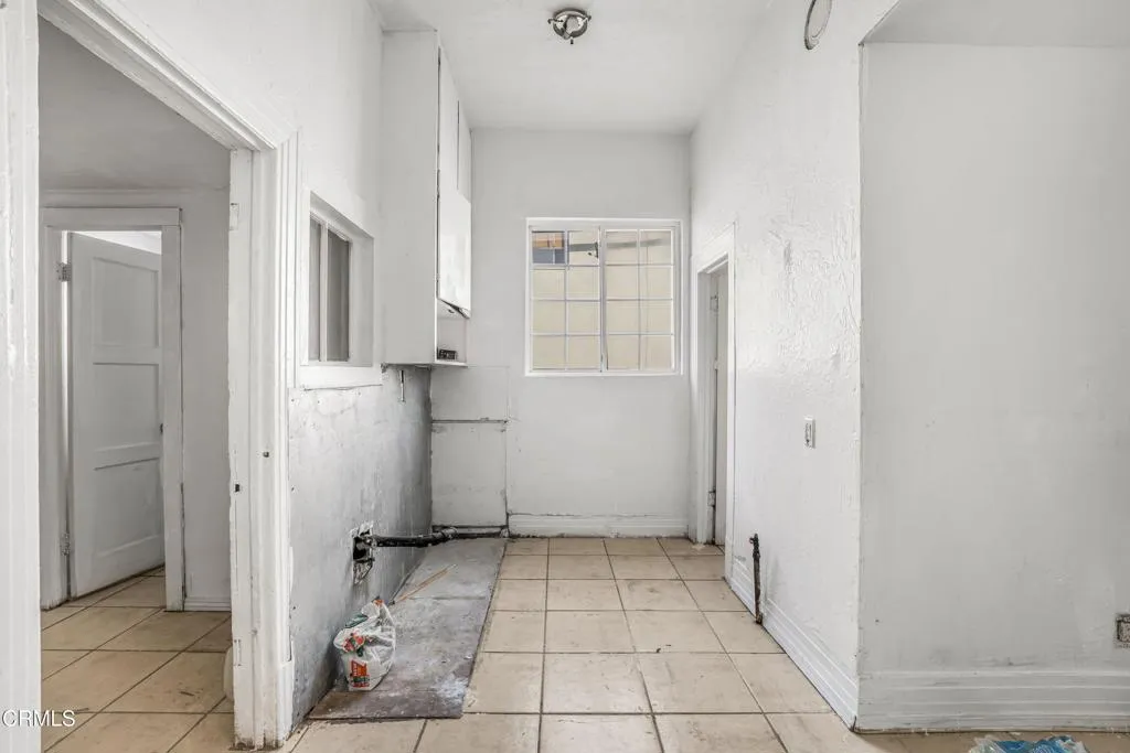 425 W 1st Street, Oxnard, California 93030 home-pic-7