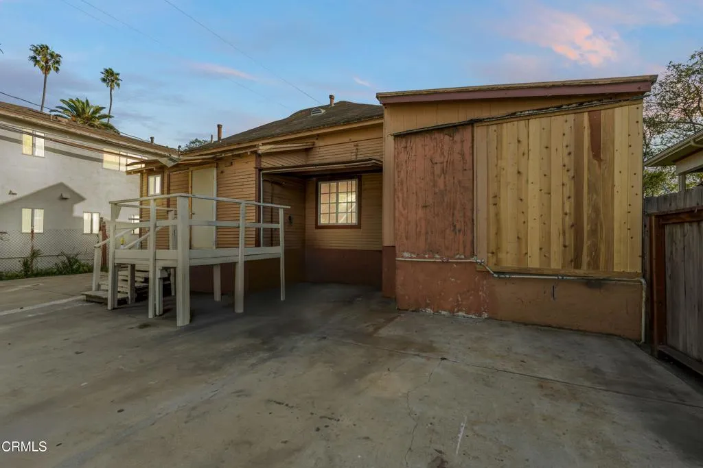 425 W 1st Street, Oxnard, California 93030 home-pic-15