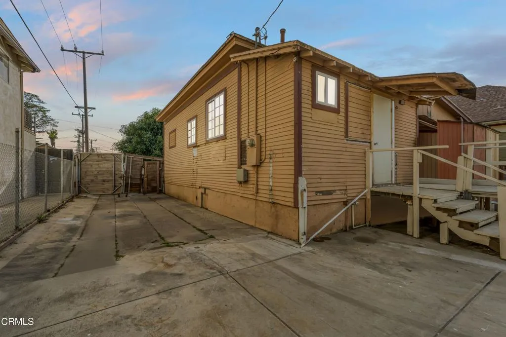 425 W 1st Street, Oxnard, California 93030 home-pic-14
