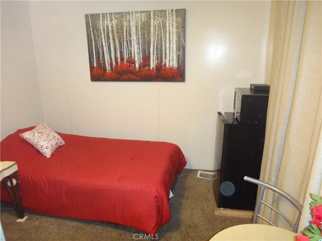 800 S Palm Avenue B, Hemet, California 92543
