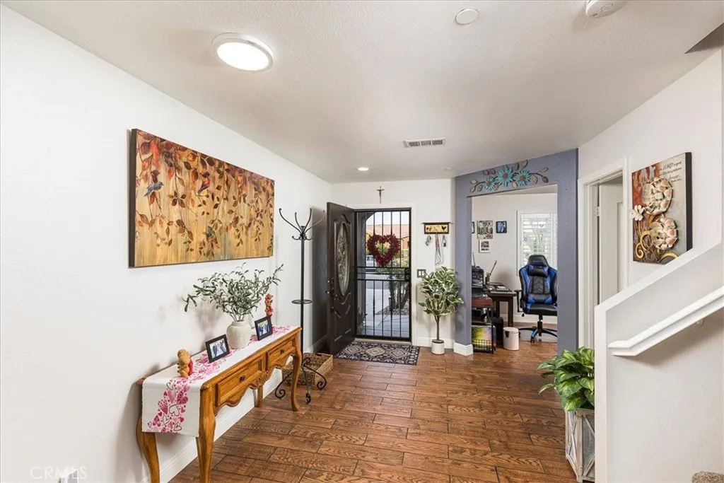 3454 Bryce Canyon, Perris, California 92570 home-pic-4