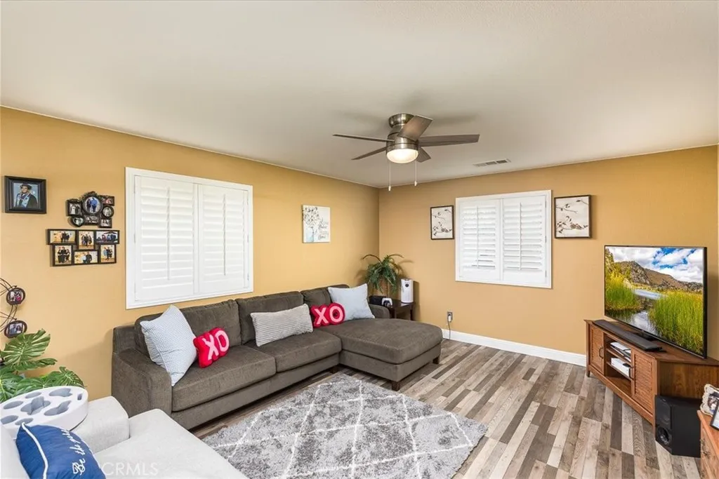 3454 Bryce Canyon, Perris, California 92570 home-pic-10