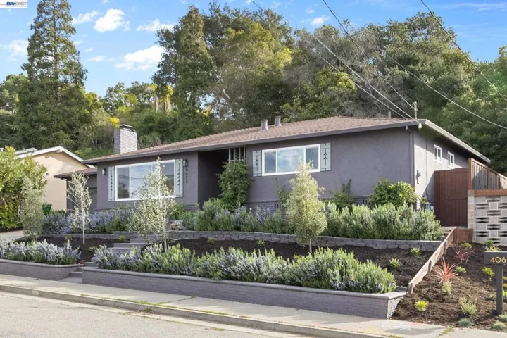 4072 4072 Oak Hill Rd, Oakland, California 94605