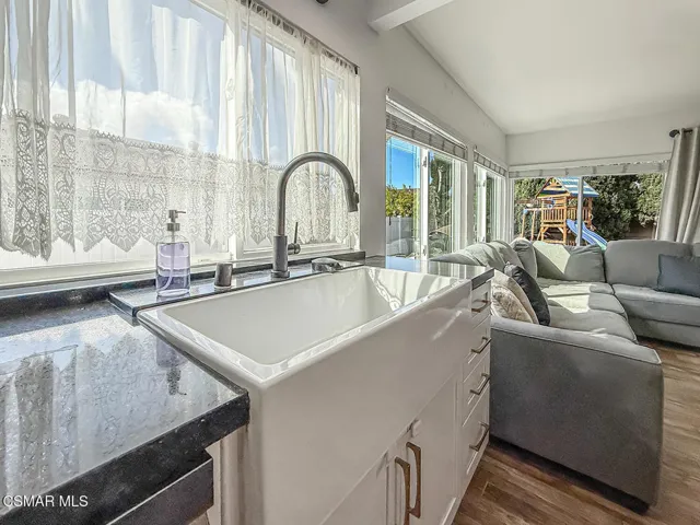 cFamily and Kitchen9