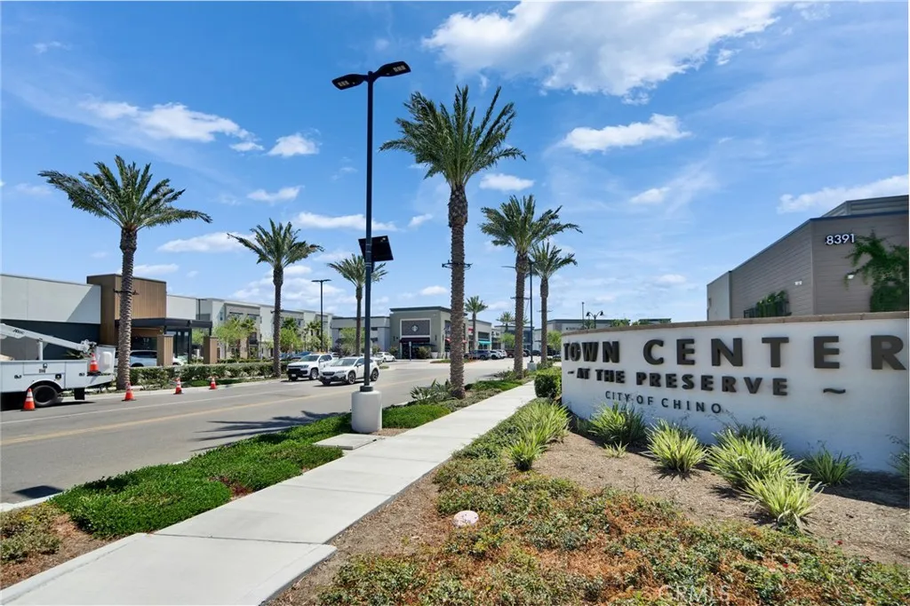 16189 E Preserve Loop, Chino, California 91708 home-pic-15