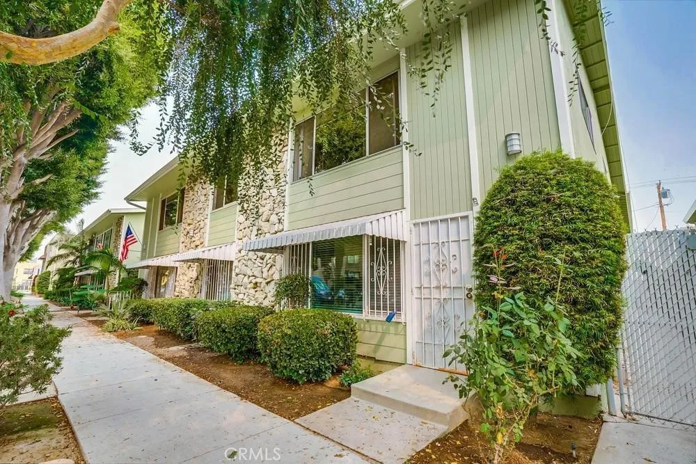 939 E Appleton E 26, Long Beach, California 90802 home-pic-1