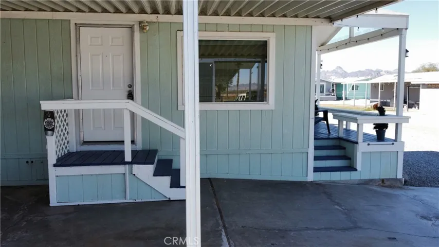 Front entryway