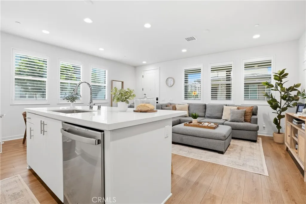 451 Potter Way, Rancho Mission Viejo, California 92694 home-pic-6