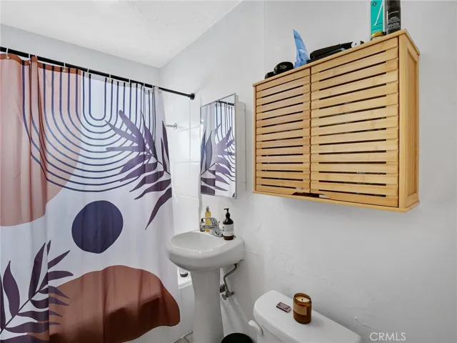 Front 1 bedroom bath