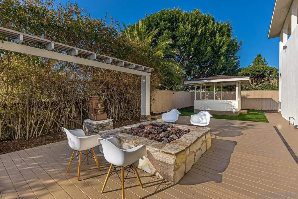1280 Santa Fe Dr, Encinitas, California 92024 home-pic-4