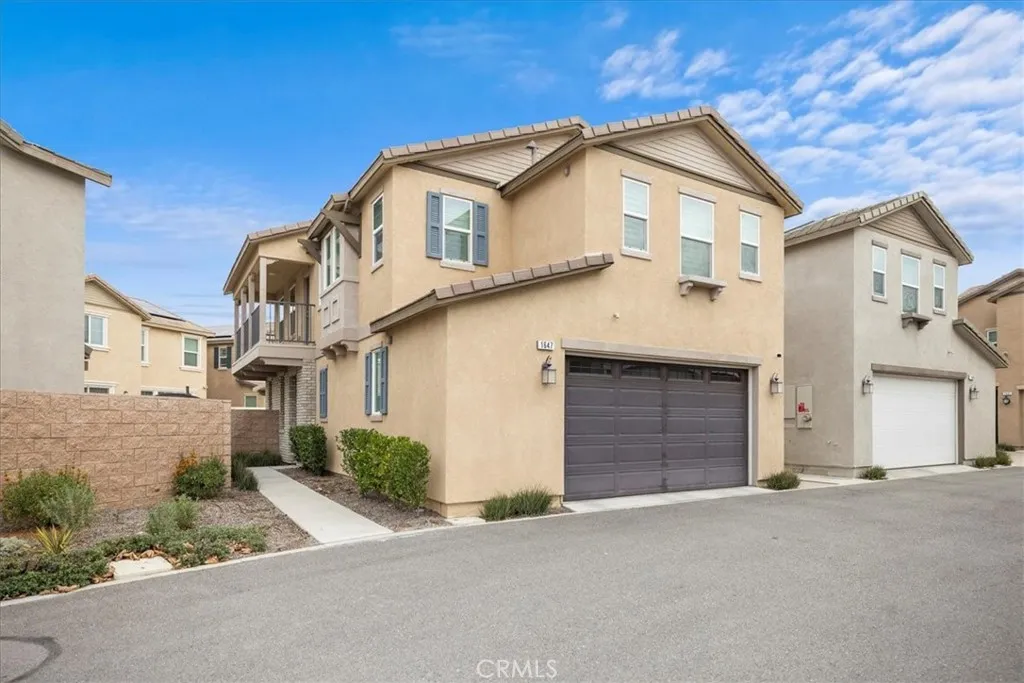 1647 Purple Heart, Upland, California 91784 home-pic-40