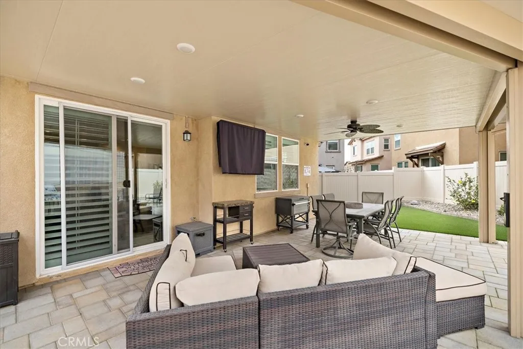 1647 Purple Heart, Upland, California 91784 home-pic-29