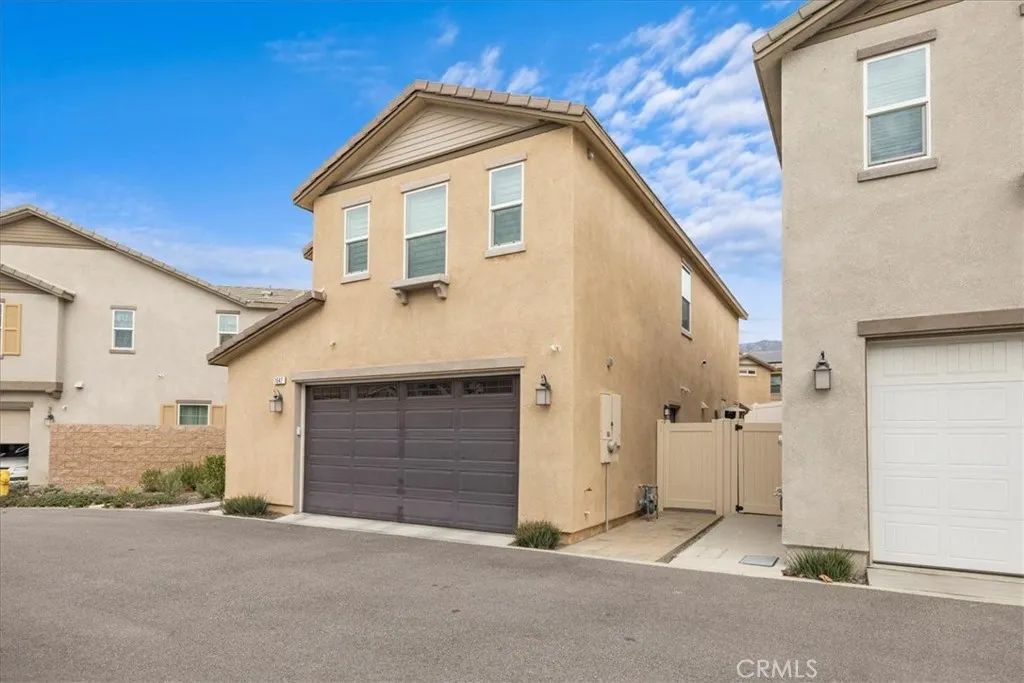1647 Purple Heart, Upland, California 91784 home-pic-4