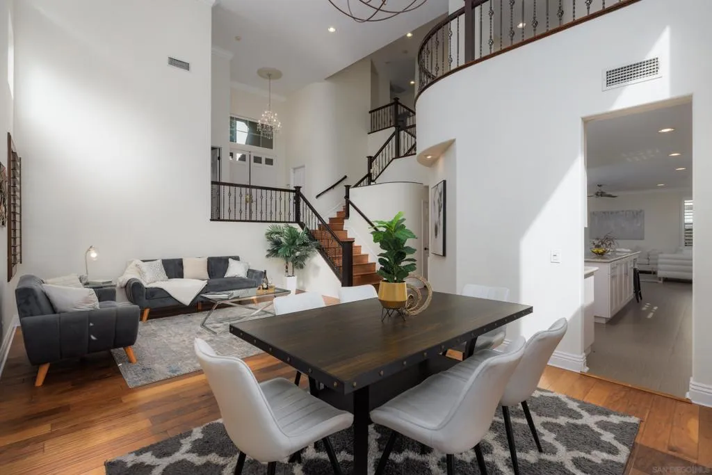 6077 Firwood Row, San Diego, California 92037 home-pic-7
