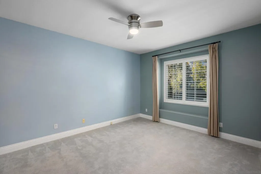 6077 Firwood Row, San Diego, California 92037 home-pic-25