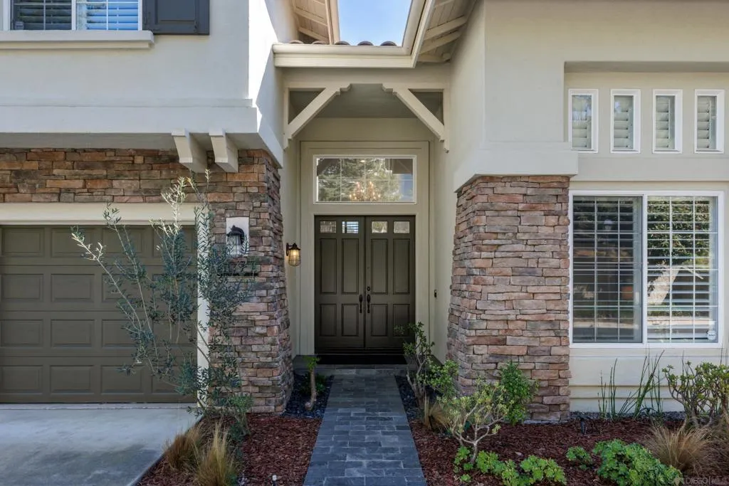 6077 Firwood Row, San Diego, California 92037 home-pic-3