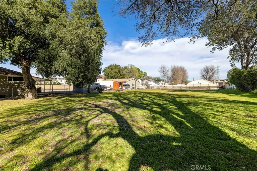24824 Apple, Newhall, California 91321 home-pic-4