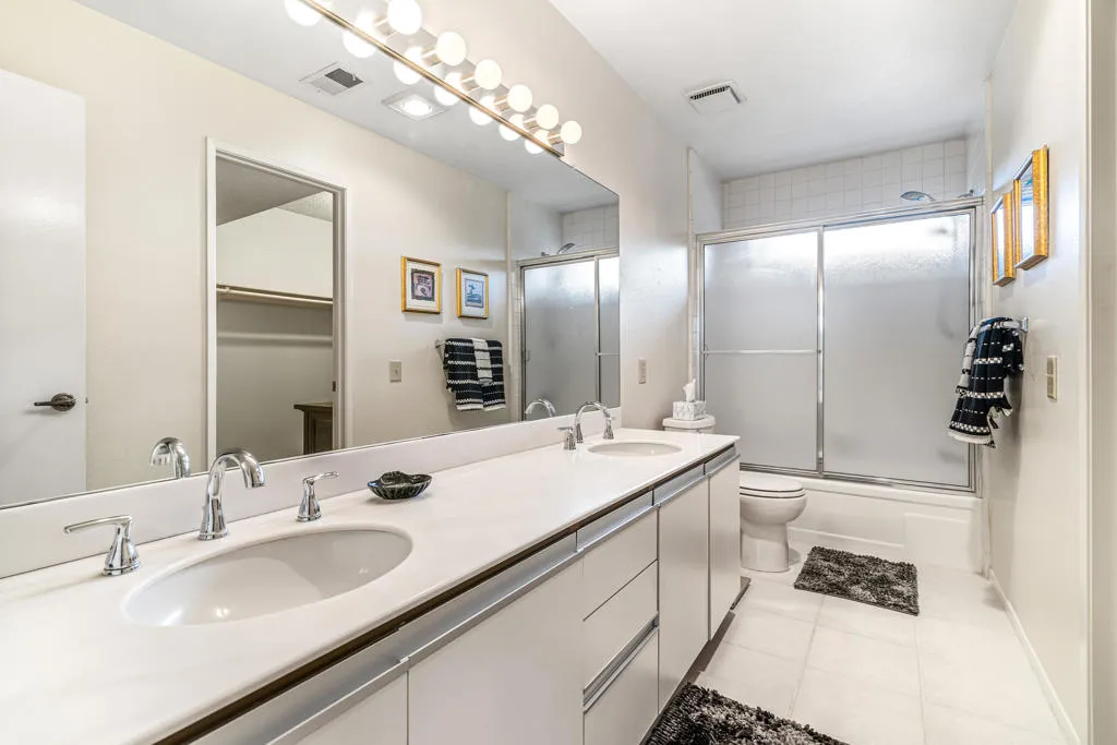 1456 Tiffany Circle N, Palm Springs, California 92262 home-pic-17