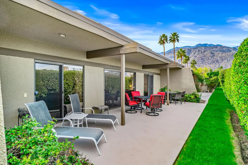 1456 Tiffany Circle N, Palm Springs, California 92262 home-pic-23