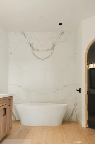Master Bathtub