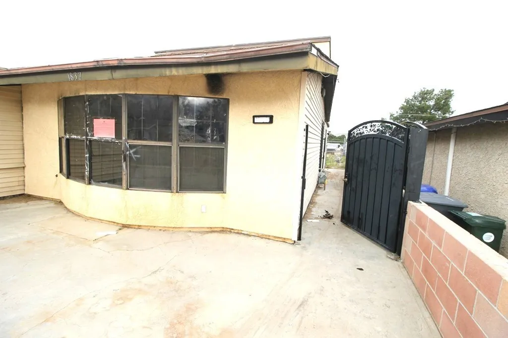 1837 Sunset, Barstow, California 92311 home-pic-1