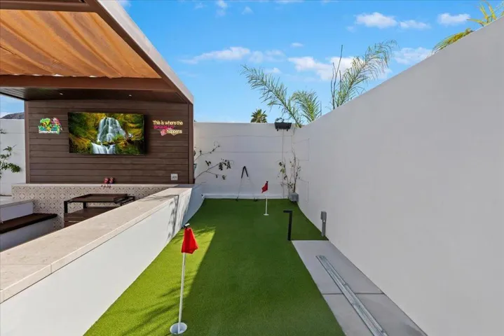 Putting Green