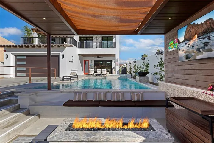 Covered Firepit