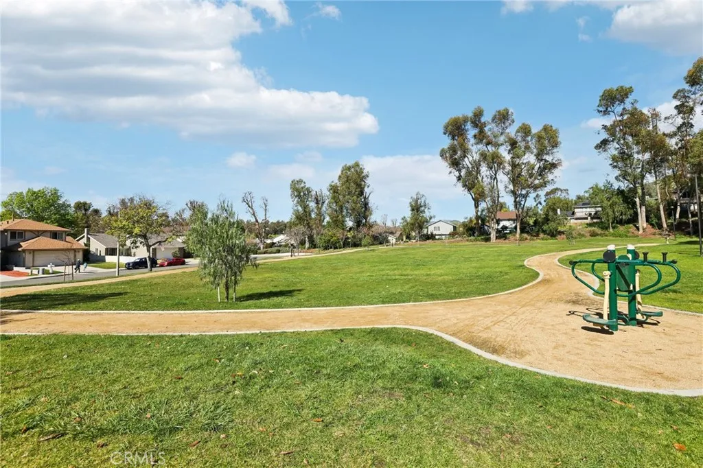 27172 Valleymont Rd., Lake Forest, California 92630 home-pic-36