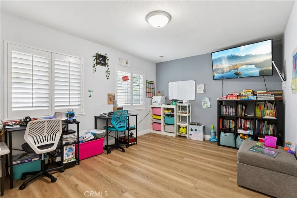 27172 Valleymont Rd., Lake Forest, California 92630 home-pic-10