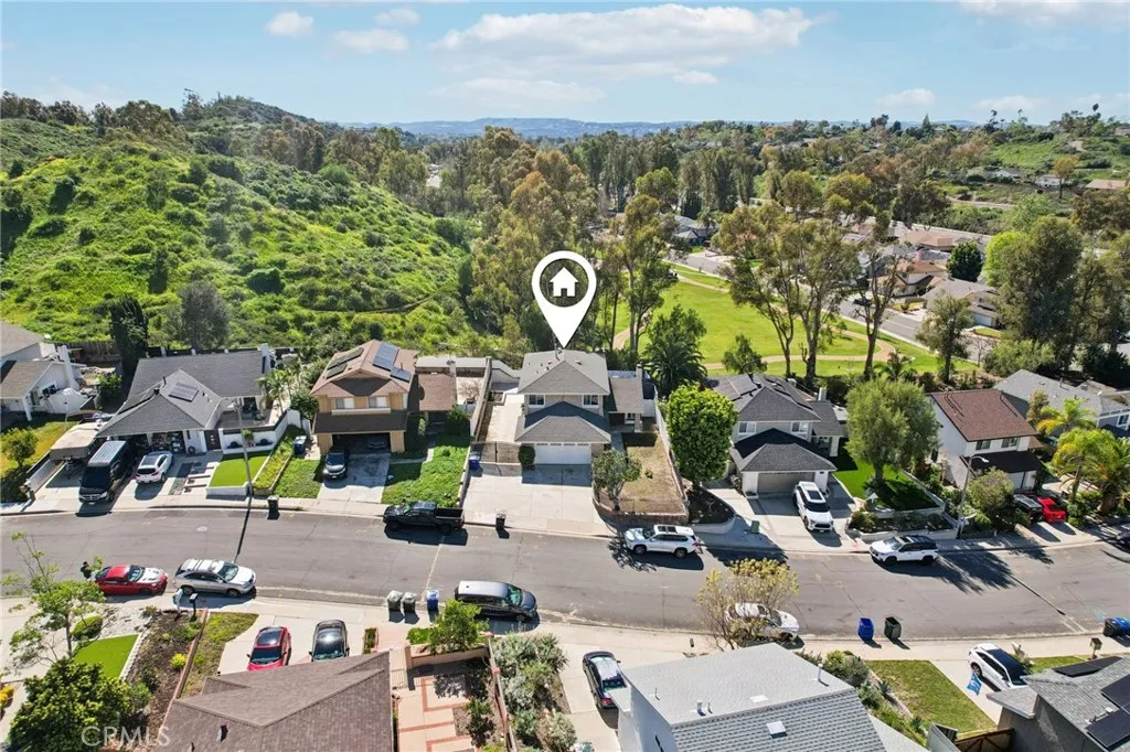 27172 Valleymont Rd., Lake Forest, California 92630 home-pic-32