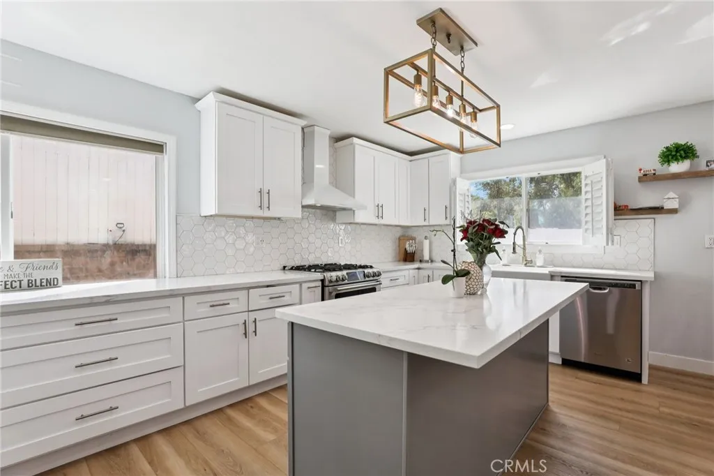 27172 Valleymont Rd., Lake Forest, California 92630 home-pic-6