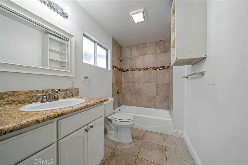420 Cerritos Avenue, Long Beach, California 90802 home-pic-14
