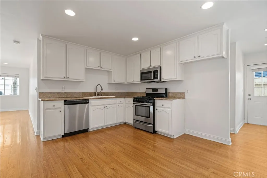 420 Cerritos Avenue, Long Beach, California 90802 home-pic-6