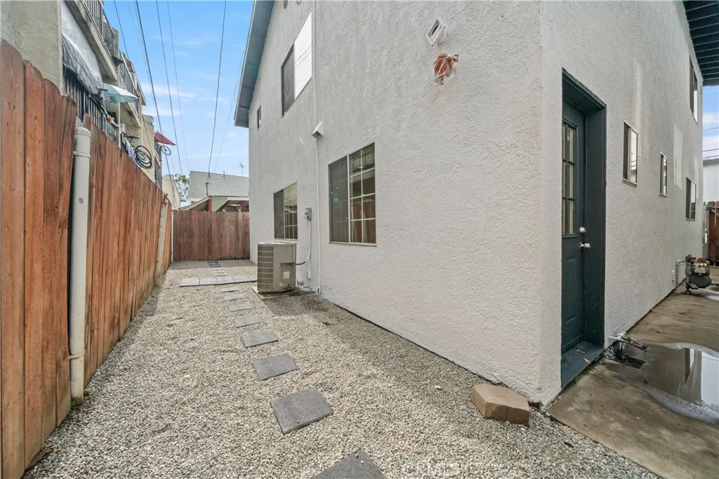 420 Cerritos Avenue, Long Beach, California 90802 home-pic-29
