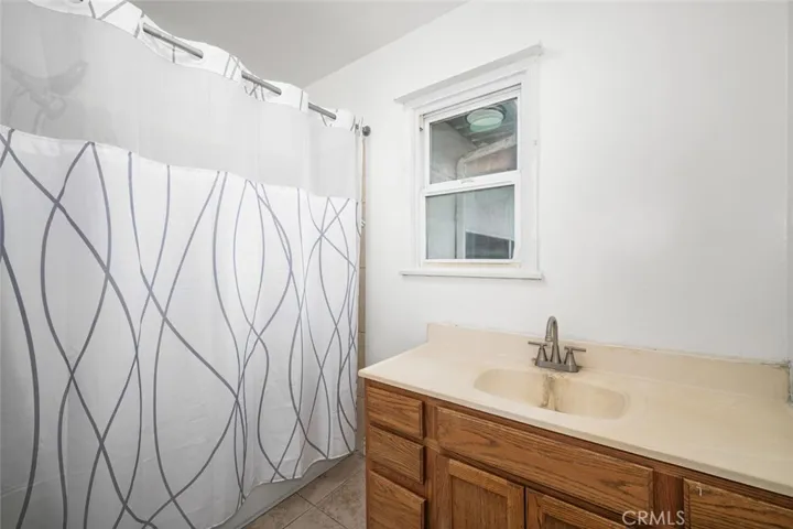 2309 E Killen Court, Compton, California 90221