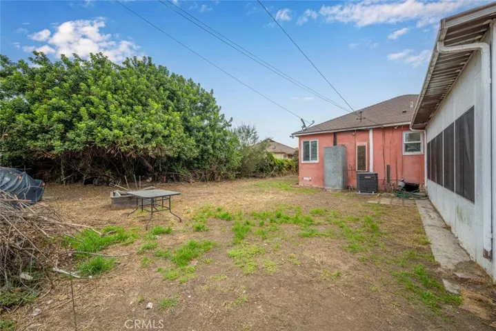 Large yard!