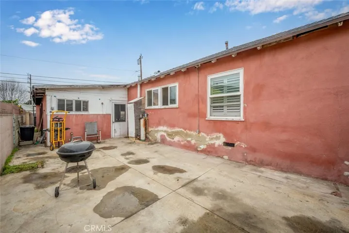 2309 E Killen Court, Compton, California 90221