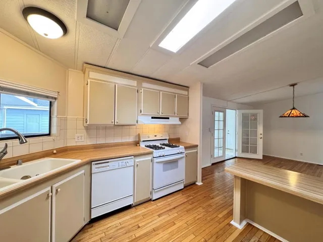 33 Sailfish Court, Half Moon Bay, California 94019