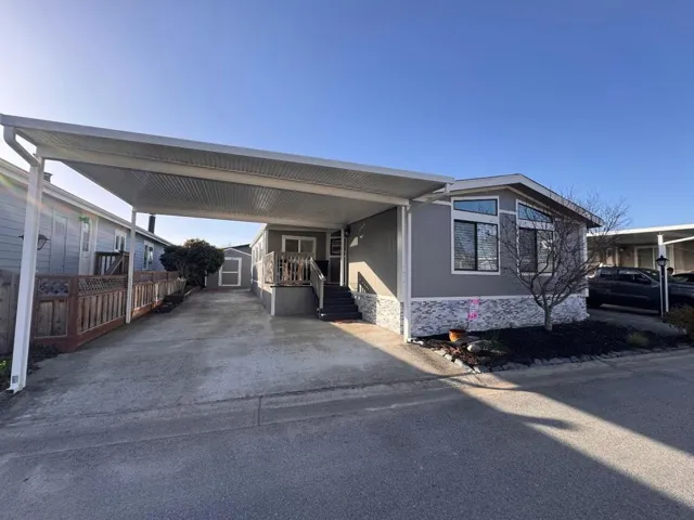 33 Sailfish Court, Half Moon Bay, California 94019