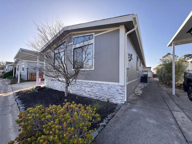 33 Sailfish Court, Half Moon Bay, California 94019
