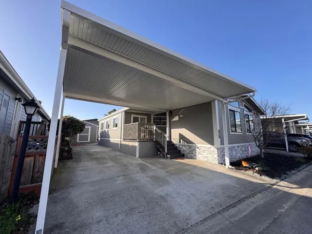 33 Sailfish Court, Half Moon Bay, California 94019