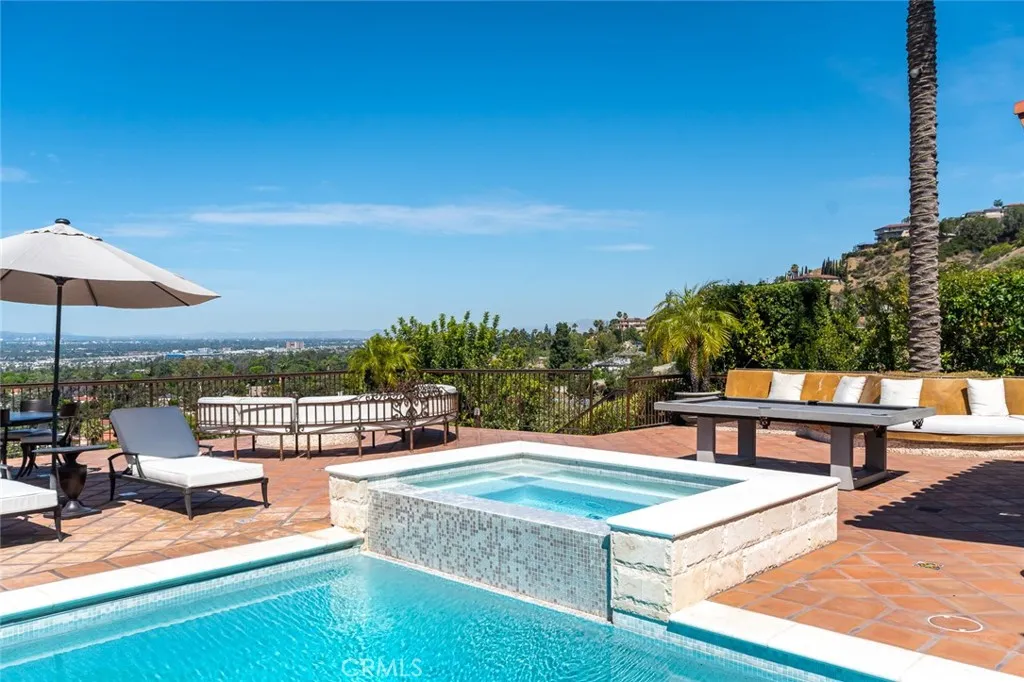330 Kempton Road, Glendale, California 91202 home-pic-60