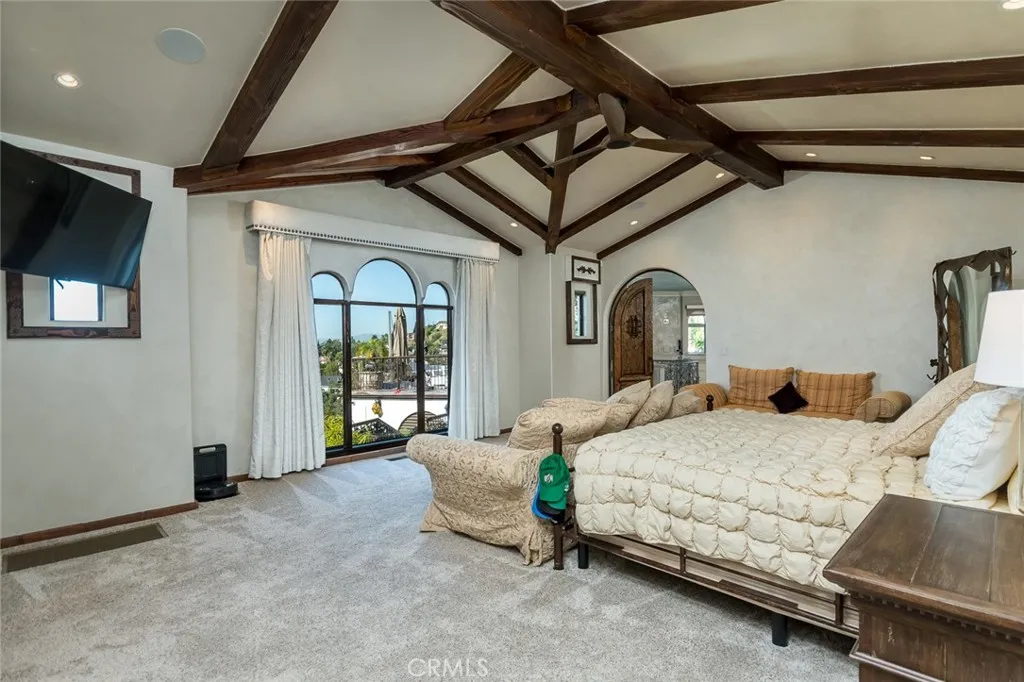 330 Kempton Road, Glendale, California 91202 home-pic-21