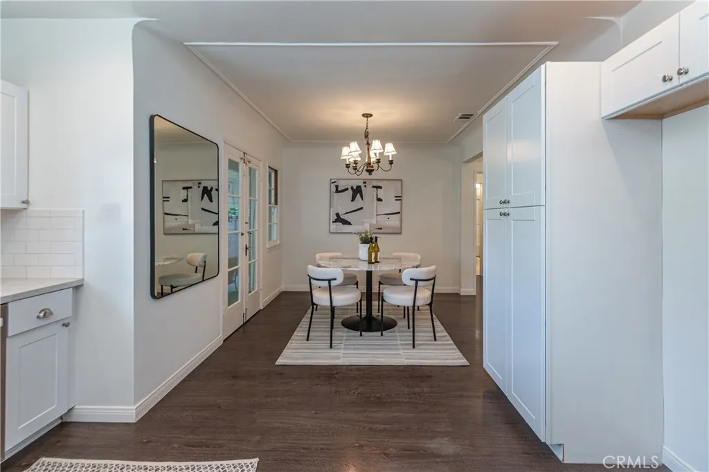 625 N Naomi, Burbank, California 91505 home-pic-11