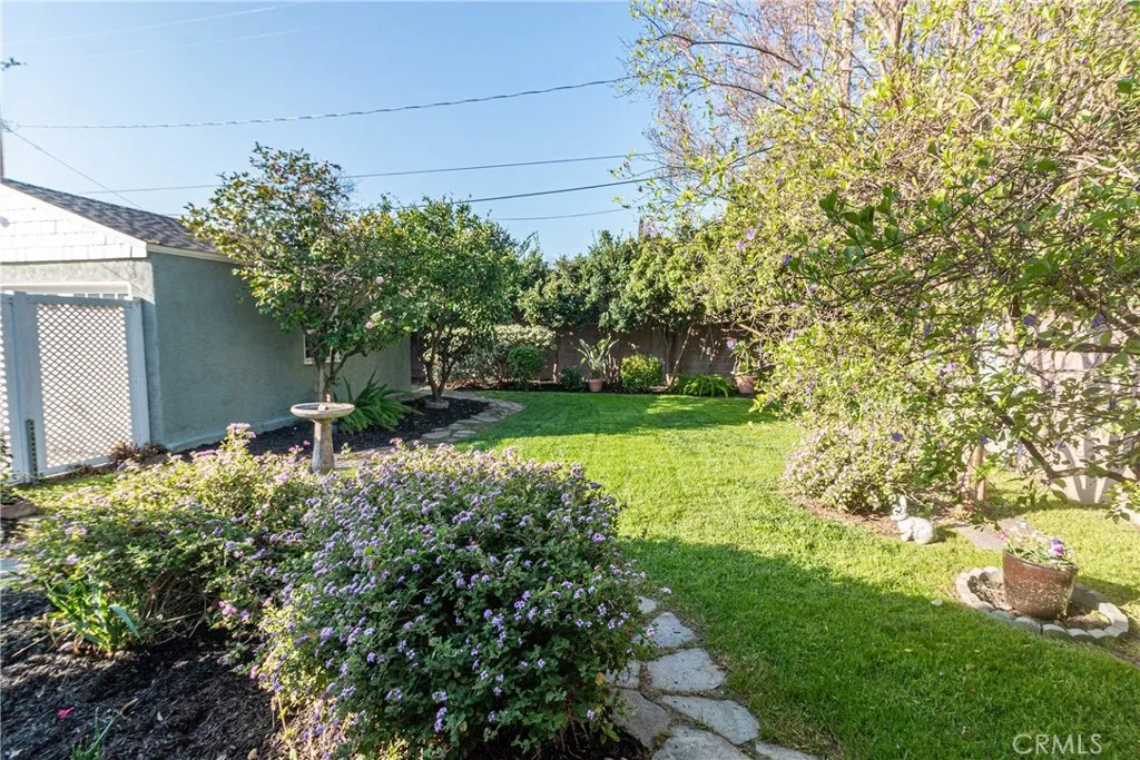 625 N Naomi, Burbank, California 91505 home-pic-27