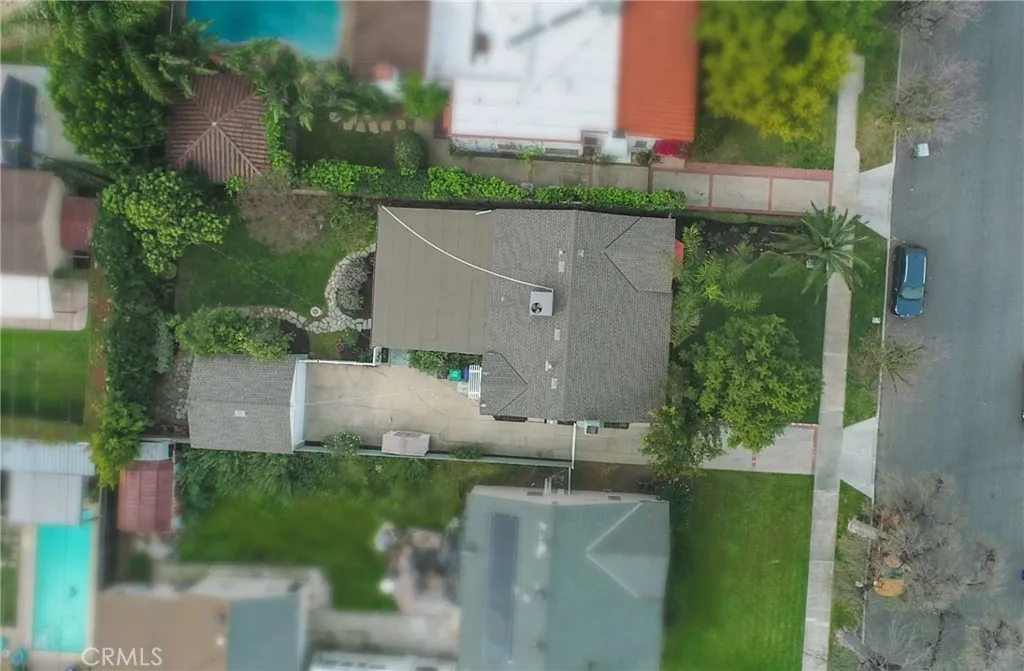 625 N Naomi, Burbank, California 91505 home-pic-33